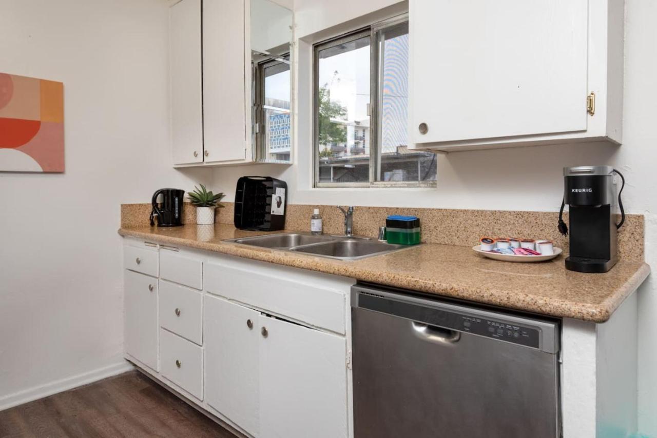 Spacious 3br & 2ba With Wifi, Tv & Kitchen 5 Mins To Lacma & Academy Museum Of Motion Pictures Appartement *